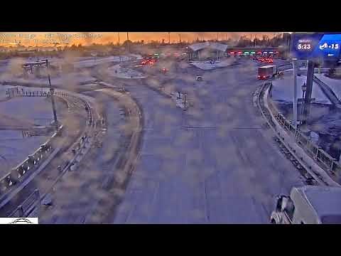 Peace Bridge - Canadian Inspection Lanes