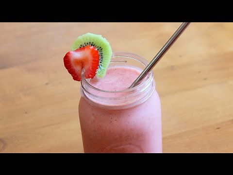 4 ingredient Strawberry Kiwi Smoothie | SweetTreats