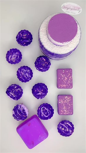 Satisfying Gym Chalk ASMR Experience