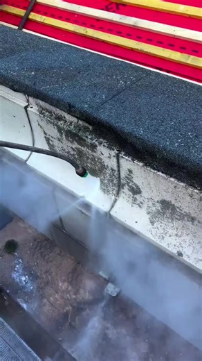 Rate The Splash 💦 Rate this splash 1-10! I say 11. 👇 #slowmotion #rating #challenge #water #fun