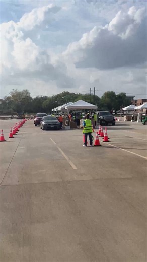 Houston Food Bank’s Turkey giveaway