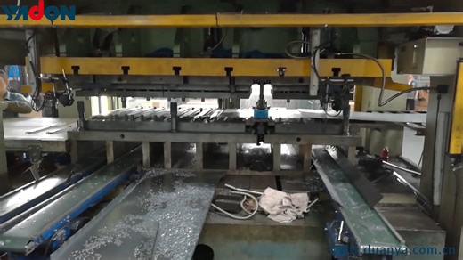 🏭 YADON JB36-315: High-Speed Progressive Die Stamping for Multi-Industry Precision 🚀 Engineered for versatility, this automated line excels in coil-fed high-speed stamping (up to 600 spm) for automotive parts, home appliances, hardware, and electrical components. Features progressive die compatibility, robotic transfer systems, and multi-cavity tooling—delivering 0.02mm tolerance and 35% faster production cycles for sheet metal fabrication. ⚙️ From automotive brackets to furniture hardware: Wh