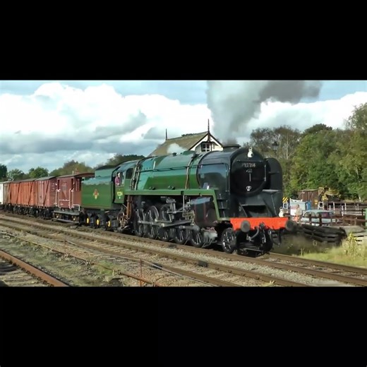 BR Standsrd Class 9F - 92214 - Quorn & Woodhouse - Great Central Railway - #steam #freighttrain