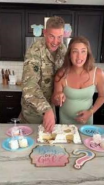 Soldier surprises family during fun gender reveal game 🤩🤩🥳