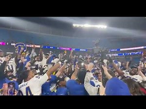 A final 'Sweet Caroline' as Pitt celebrates ACC Championship, raw video, on the field in Charlotte!