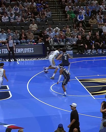 384K views · 6.4K reactions | First of many double-doubles for Derik Queen: 20 PTS 7 REB 11 AST 2 STL | New Orleans Pelicans | Facebook