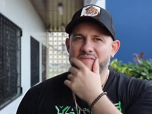 21K views · 421 reactions | White Yardie to Headline Standup Comedy...