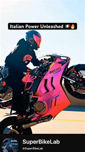 Ducati Panigale V4 Insane Wheelie 🔥🏍️ #ducatipanigalev4 #bikelovers #bmw #yamaha #shorts