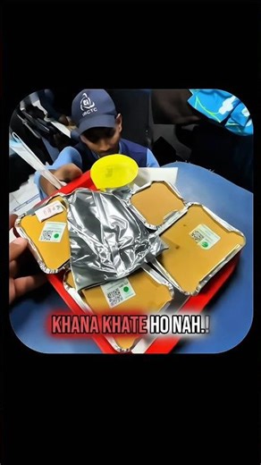 Train के दही में कुछ हिल रहा था 😨