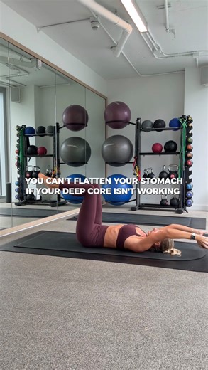 Julia | Personal Trainer Miami & Online | Strength & Mobility on Instagram: "Crunches aren’t bad, they’re just not enough. If your deep core isn’t firing, your abs won’t flatten, no matter how much you train. Your core works as a system and this 4 move dumbbell circuit improves core control and helps bring your stomach inward instead of pushing it out. Equipment: 1 medium weight dumbbell ✅ Pullover 10 reps ✅ Dead bug 10 reps ✅ Glute bridge marching 10 reps ✅ Knee tuck in single leg glute bridge