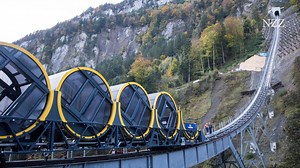 Steil, steiler, Stoos: Die steilste Standseilbahn der Welt geht in Betrieb