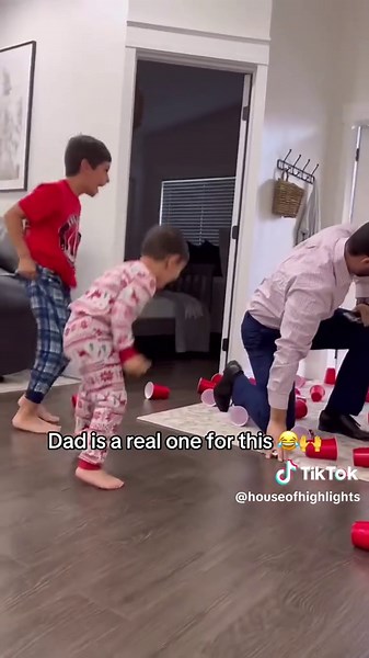 The kids reactions. W parents. 😂🙌 (@Grisel Fleites) #wholesome #parents #dad #mom #family