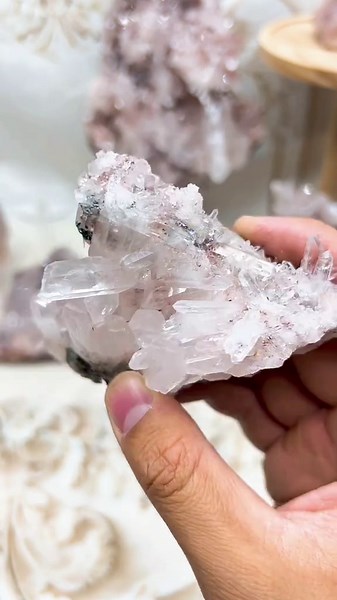 QZ-crystal on TikTok