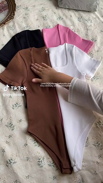 Everyone needs a bodysuit like this.💖#fallfashion #fashion #outfit #sports #cute