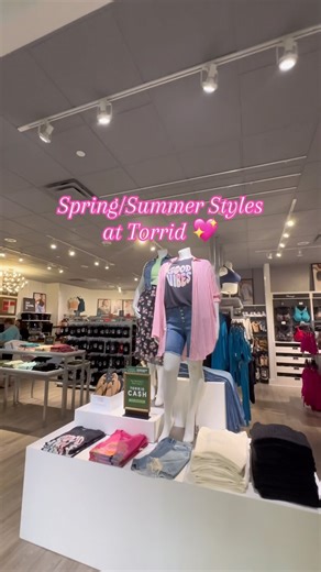 Make every moment stylish this season and next with @torrid’s versatile looks! 🌸 From brunch with the besties to office chic, @torrid has the most adorable spring/summer collections! 💕 #torrid #ootd #springsummerfashion #springsummer #torridfashion #fashiontrends #windwardmall #kaneohe #hawaiistyle #midsizefashion #curvygirlfashion #plussizestyle | Windward Mall