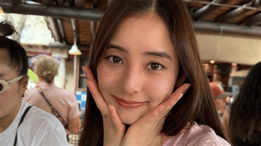 中島裕翔(32)と結婚した新木優子(32)「足 長すぎ！」圧倒的なスタイル際立つ全身ショットに絶賛の声 - ABEMAエンタメ - 話題のSNS (ニュース) | 無料動画・見逃し配信を見るなら | ABEMA