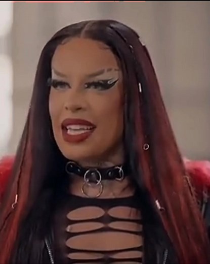 Gloria Groove no Conversa com Bial