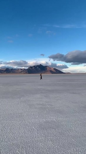 Spark Your Excitement: Fire Cannons and Hot Scenes Await at the Salt Flats