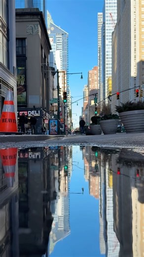 A reflection of New York City. Manhattan, NYC. #streetphotography #nyc #viral #fyp #street #art