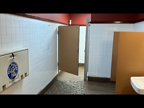 IHOP Men’s Restroom