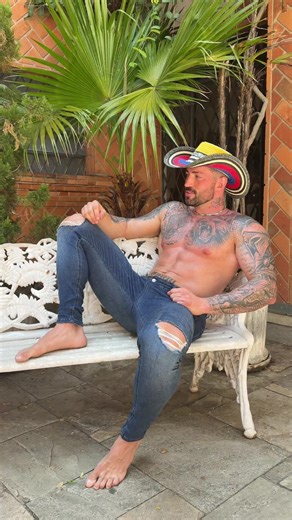 Experience Colombian Rhythm at Thai Sunset