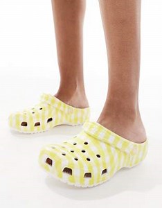 Crocs Classic gingham clogs in yellow check | ASOS