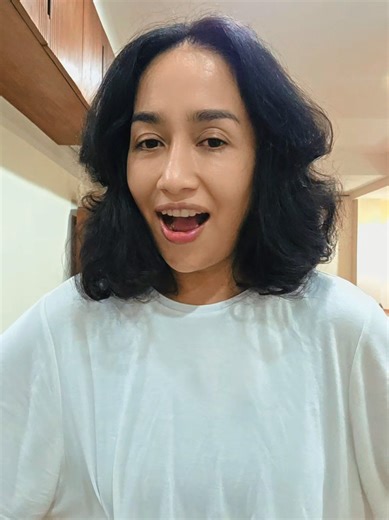 အရမ်းပြည့်နေတဲ့ကောင်မလေးရဲ့ဆံပင်နည်းလမ်းများ