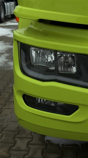 MAN TGM 18.250 4x2 BL CH ADR — надійне та практичне рішення для спеціалізованих перевезень і щоденної експлуатації. Пропонуємо вашій увазі MAN TGM 18.250 4x2 BL CH ADR з цистерною EVERLAST — оптимальне поєднання потужності, безпеки та комфорту водія. Технічні характеристики: • Дизельний двигун MAN D0836 LFL89 • Екологічний клас — Євро 5 • АКПП MAN PowerMatic 08.13 OD • Паливний бак — 220 л • Корисне навантаження — 10 600 кг Кабіна та оснащення: • Кабіна CC (вузька, коротка, стандартна висота) • 