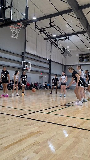 Tough game, tough calls. Addy did have alot of pressure with the free throws & people yelling at her from up above. Reids last shot did not count. 😬😬 🏀 Iowa Ball Stars #basketball #AAU #gamewinner #8thgrade #iowa #basketballislife #buzzerbeaters | Becca Johnson