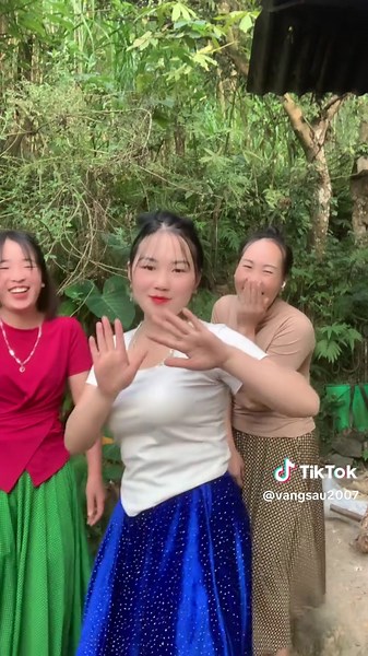 Video của vàng thị sâu (@vangsau2007) với bản nhạc nhạc nền - 𝐏𝐞𝐫𝐟𝐞𝐜𝐭 𝐌𝐮𝐬𝐢𝐜