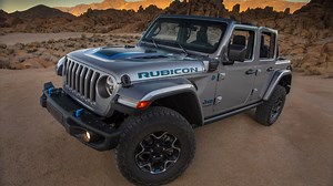 Jeep Wrangler goes electric: Fiat Chrysler reveals Jeep Wrangler 4xe plug-in hybrid SUV