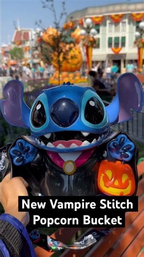 Have you seen the cutest Stitch Popcorn Bucket? // Disneyland