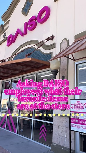 El Paso! Daiso is finally here! Get an inside scoop and find out the employees top choices! 🤩🩷🛍️ Daiso has been so popular! It has so many cool items to choose from including affordable quality stationary, craft supplies, kitchenware and the most amazing hello kitty collection! They also sell an assortment of other houseware items, plushies and even exotic snacks! 🛍️ Daiso opened a brand new store in El Paso at the Las Palmas Marketplace! This is the perfect opportunity to browse and even st