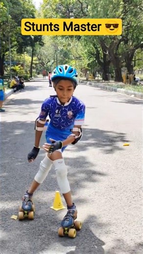 Stunts with Skates😎 #skating #rollerskating #youtubeshorts #shortsfeed #shorts #kolkata #viralshorts