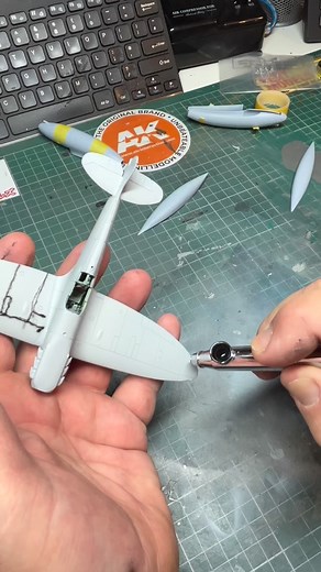 1.2K views · 1.7K reactions | Let’s do some pre shading on this commission build, this time using the @gaahleri_official Ace airbrush. Works a treat #modelismo #modelismoestatico #plasticmodels #scalemodels #airbrush #gaahlerie | Plastic Alchemist | Facebook