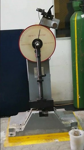 HOW IMPACT CHARPY MACHINE WORKS (MOUTON PENDULE CHARPY IN MECHANICAL TESTING LABORATORY)
