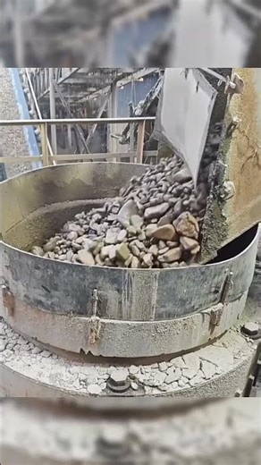 How does a cone crusher work?#stonecrusher #conecrusher