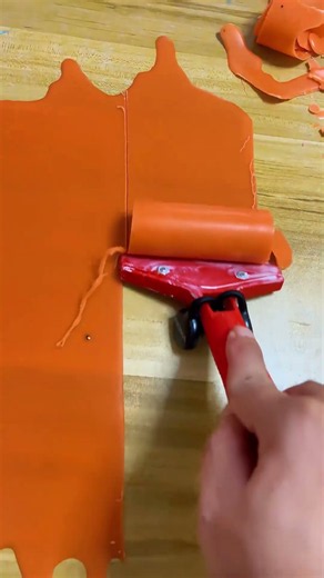 Immersive experience of wax scraping process #wax #asmr # #satisfying #woodworking #waxscraping