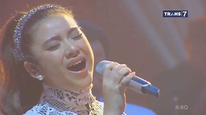 543K views · 6.6K reactions | Ternyata ini lagu favoritnya Tiara Andini, kok sama kayak mimin ya, apakah kita jodoh? #DemiWaktuTRANS7 #UNGUonSTAGE #nontonkonserdirumah | TRANS7 | Facebook