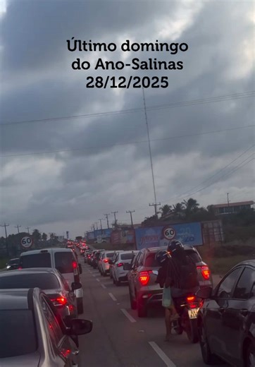 Último Domingo do Ano em Salinas: Praias e Turismo