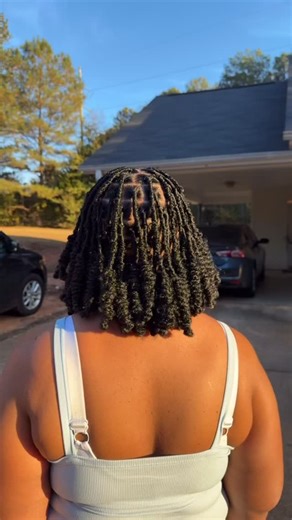 SOFT LOC KNOT BOB 😍 NOVEMBER FLASH SALE STILL VALID LIMITED SLOTS AVAILABLE TEXT “ FALL25 “ TO BOOK 🫶🏿 • • • #braidsbyme #braidsbraidsbraids #hairstylist #braidsatlanta #locs #locsarebeautiful #softlocs #softlocbob #locknotbob #braider #hairstyles #hairbyme #hairstylist #stylesbyme #softlocbob #alanciajcreations💕 | Aʅαɳƈια J’ʂ Cɾҽαƚισɳʂ