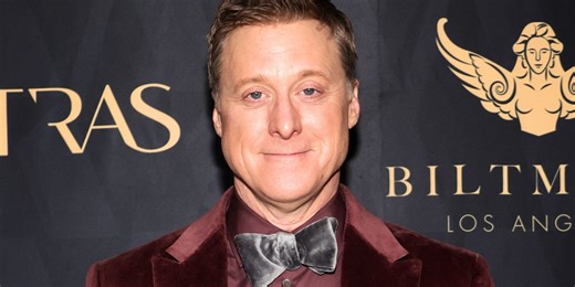 Alan Tudyk's 98% RT Sci-Fi Show Can Finally Be Binged In Full On Streaming