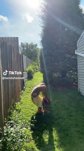 Exploring Contortion: Flexibility and Elbow Stand Techniques