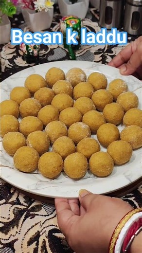 Danedar Besan laddu | Besan laddu recipe | #ytshorts #recipe #besanladdu #shorts