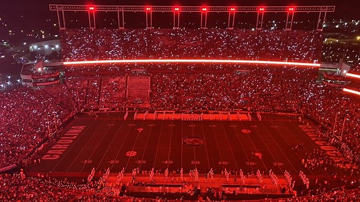Watch: New LED lights display makes debut at Williams-Brice Stadium