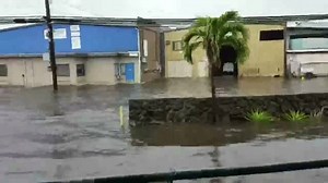 50K views · 420 reactions | #Flood waters take over the roads in Mapunapuna. Flash Flood Warning has been extended for O'ahu until 4:30pm. (Video source: Shon Kihewa) Hawaii News Now #HawaiiNewsNow #HINews #808News #HIwx #HawaiiWeather #Oahu | Stephanie Lum | Facebook