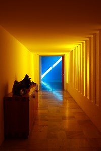Casa Gilardi ⬇ Diseñada con arquitectura de sensaciones 👉 La última obra del gran arquitecto mexicano Luis Barragán 📌 | Arqzon Arquitectura