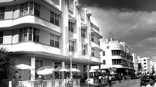 Emilio Estefan on Cardozo Hotel renovation: “I wanted to make something like I feel when I go to my house”