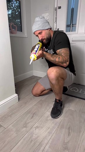 1.4M views · 9.8K reactions | How To Mastic Caulking Like A Pro #howto #How #doityourself #diy #homeimprovement #mastic #caulking #reels | The Home Improvements Channel Uk | Facebook