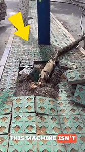 Reason of Horizontal Directional Drilling 🚧🔧🌍 Horizontal Directional Drilling (HDD) is a trenchless construction method used to install underground pipelines, conduits, cables, and essential utilities without requiring extensive digging or trenching. This advanced infrastructure technology enhances construction efficiency and supports underground utility installation with minimal surface disruption. Credits : @ ficon.comm / FB @ @corner.galaxymeow / TT #ConstructionTech #HDDMethod #Infrastruc